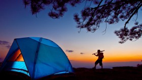 camping-gear-essential-light-tent